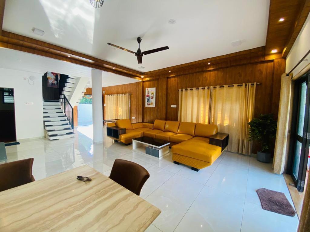 Aqua Villa Luxury Home Stay Лонавала Экстерьер фото